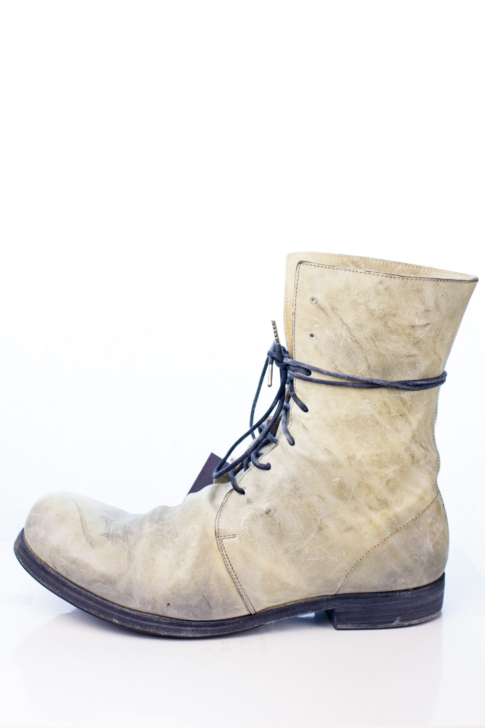A1923 Horse Leather 7-hole boot